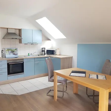 Im Haus Bi Henny * 巴贝